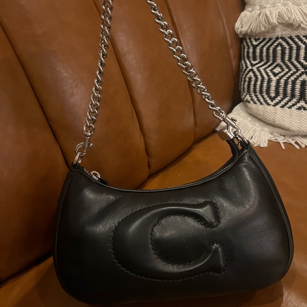 Coach Teri Shoulder Bag With Signature Quilting Black and silver